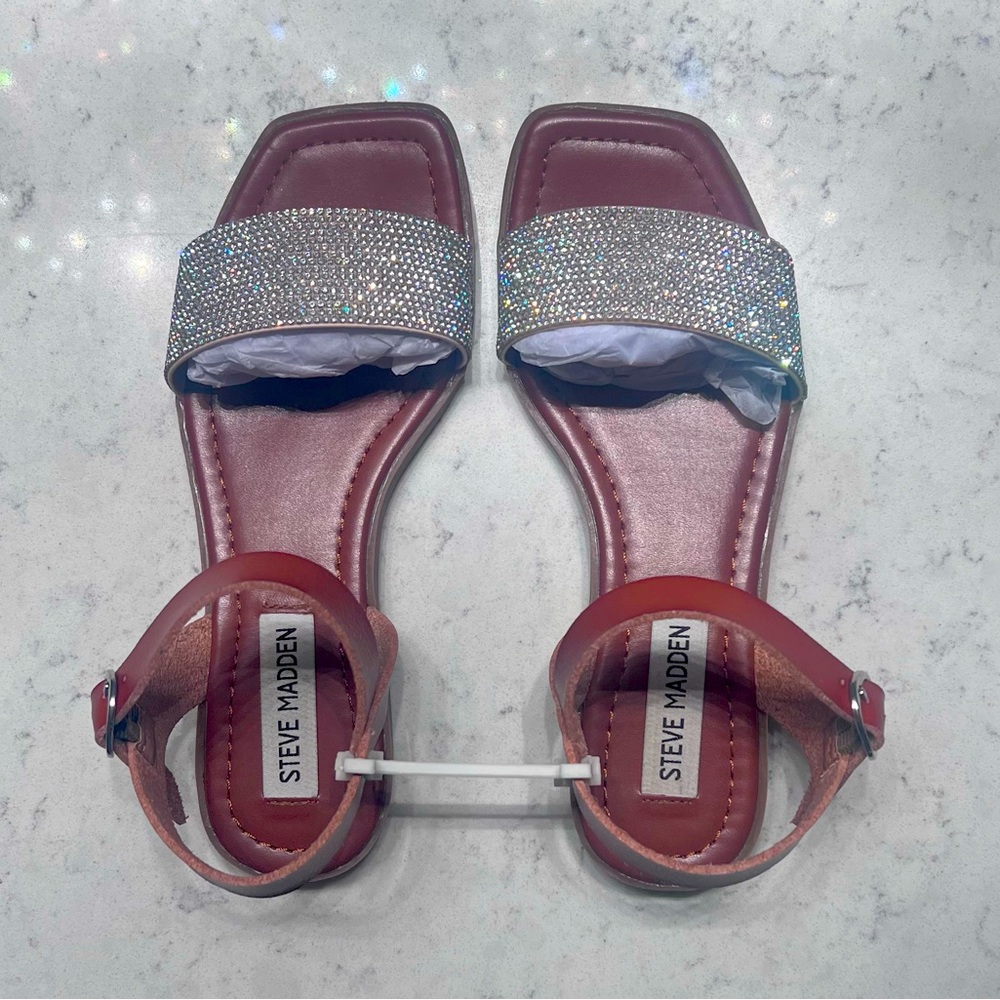 Steve Madden Brazil Rhinestone Flat Sandal Size 6.0
